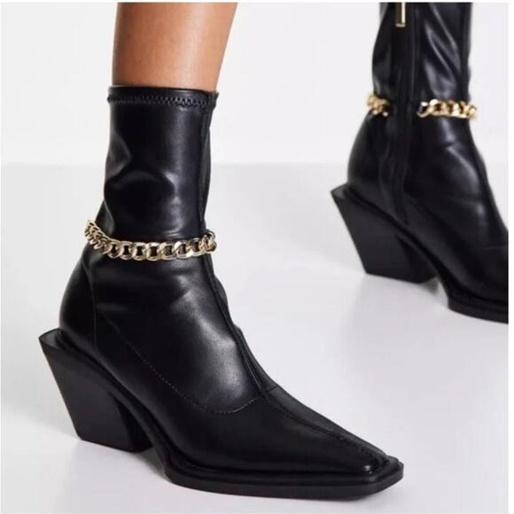 ASOS Design Black Western Ankle Boots with Gold Chain - Size 8 NWOB - Picture 2 of 7